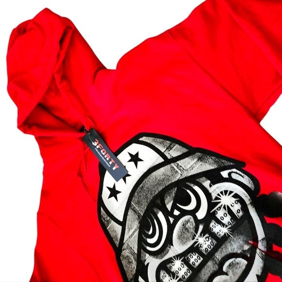 Men's Small 4 Leaf Clover Lucky Graphic Hoodie In Red. Fits Boys Sizes Large/XL - Picture 3 of 10